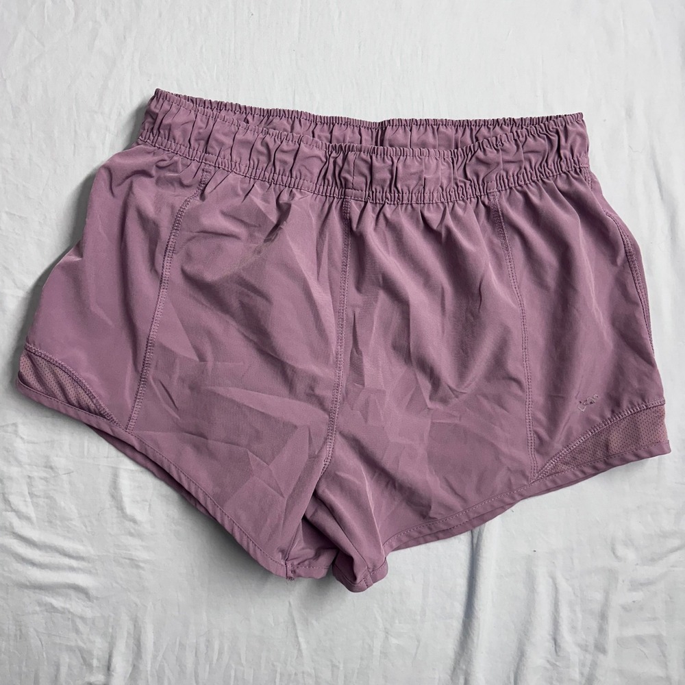LEG3ND Women's Purple Athletic Shorts Size‎ M Running Workout Gym Fitness